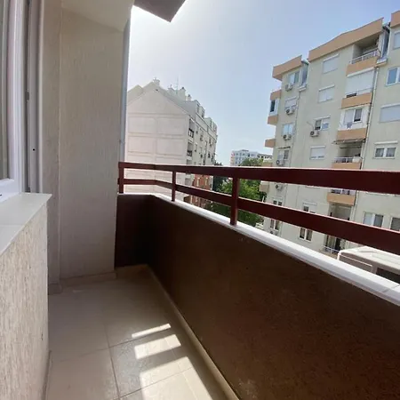 Simonovski's * 斯科普里