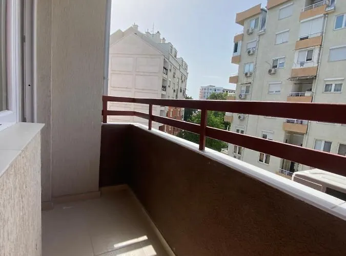 Simonovski's * Szkopje